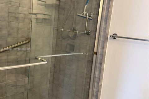 Купить кондоминиум в Майами, Флорида 2 спальни, 95.69м2, № 1992713 - фото 13