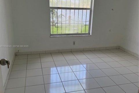 Купить кондоминиум в Майами, Флорида 2 спальни, 95.69м2, № 1992713 - фото 14