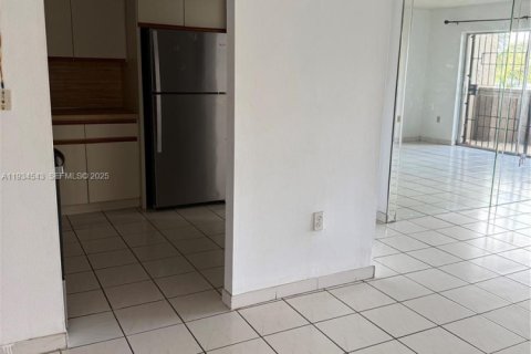 Купить кондоминиум в Майами, Флорида 2 спальни, 95.69м2, № 1992713 - фото 11