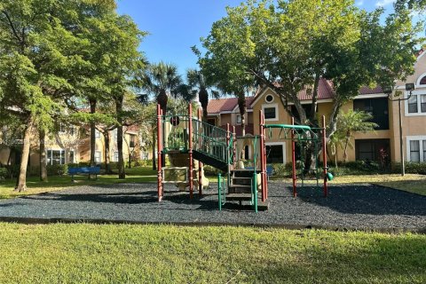 Condominio en alquiler en Miami, Florida, 2 dormitorios, 90.95 m2 № 1952984 - foto 29