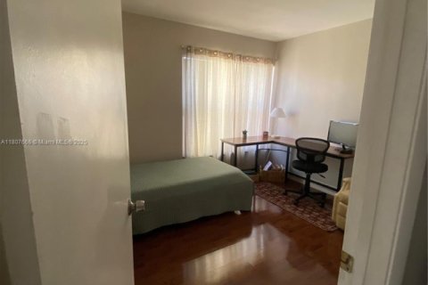 Condo in Deerfield Beach, Florida, 2 bedrooms  № 1755972 - photo 13