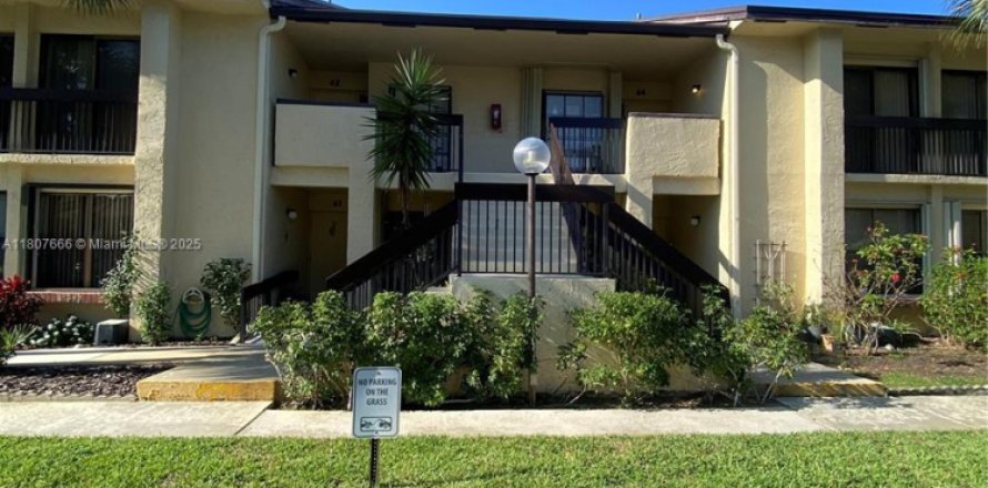 Condo in Deerfield Beach, Florida, 2 bedrooms  № 1755972