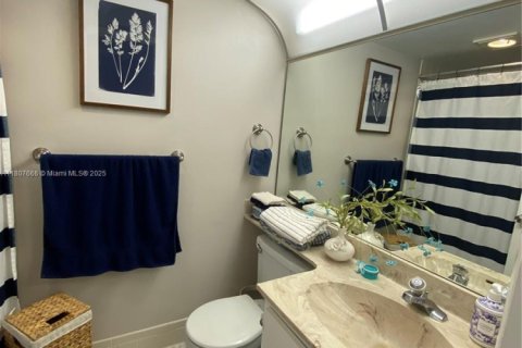 Condo in Deerfield Beach, Florida, 2 bedrooms  № 1755972 - photo 16
