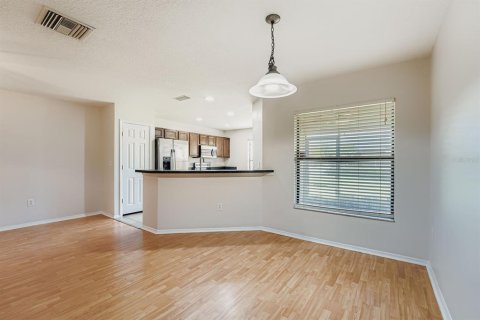 Townhouse in Brandon, Florida 3 bedrooms, 137.4 sq.m. № 1875933 - photo 9