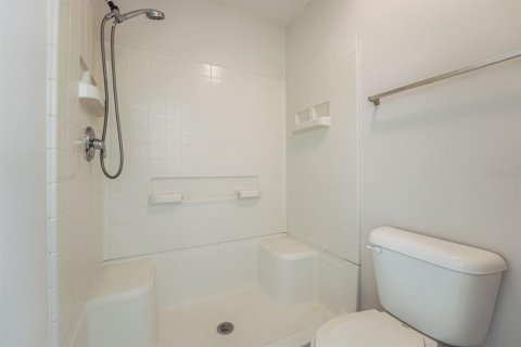 Townhouse in Brandon, Florida 3 bedrooms, 137.4 sq.m. № 1875933 - photo 17