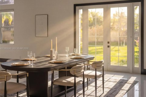 House in Davie, Florida 4 bedrooms, 374.02 sq.m. № 2049695 - photo 11