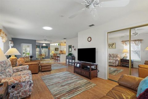 Villa ou maison à vendre à San Antonio, Floride: 2 chambres, 191.66 m2 № 2355887 - photo 15