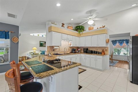 Villa ou maison à vendre à San Antonio, Floride: 2 chambres, 191.66 m2 № 2355887 - photo 12