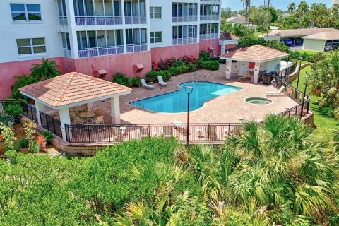 Condo in Palmetto, Florida, 3 bedrooms  № 2200354 - photo 23