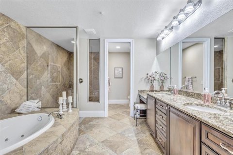 Condo in Palmetto, Florida, 3 bedrooms  № 2200354 - photo 14