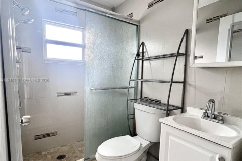 Apartamento en alquiler en Hollywood, Florida, 1 dormitorio, 167.04 m2 № 2004380 - foto 6