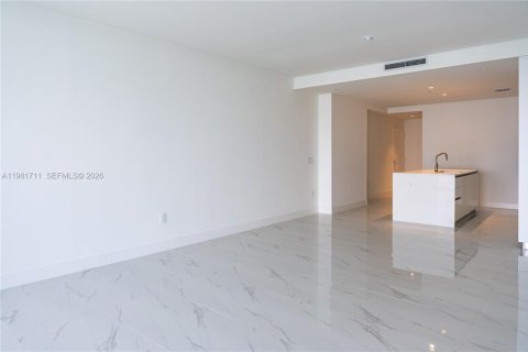 Снять в аренду кондоминиум в Майами, Флорида 3 спальни, 152.45м2, № 2080136 - фото 19