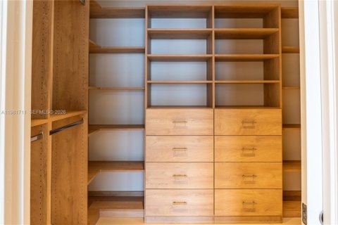 Снять в аренду кондоминиум в Майами, Флорида 3 спальни, 152.45м2, № 2080136 - фото 25