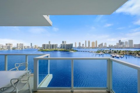 Copropriété à vendre à Aventura, Floride: 2 chambres, 277.22 m2 № 2036377 - photo 7