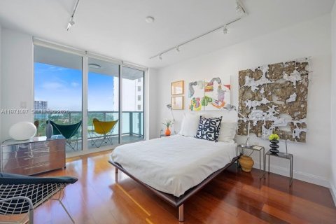 Condo in Aventura, Florida, 2 bedrooms  № 2036377 - photo 18