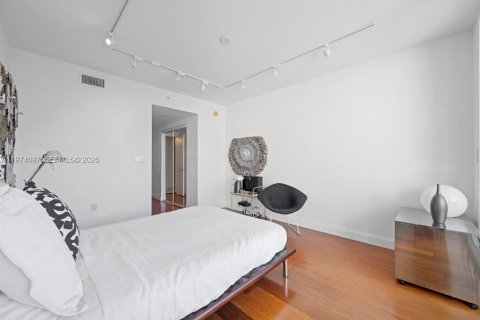 Condo in Aventura, Florida, 2 bedrooms  № 2036377 - photo 19