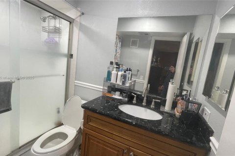 Adosado en venta en Pembroke Pines, Florida, 3 dormitorios, 156.63 m2 № 1777610 - foto 21