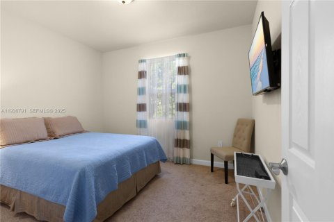 Adosado en venta en Miami, Florida, 4 dormitorios, 179.3 m2 № 1994660 - foto 23