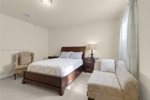 Adosado en venta en Miami, Florida, 4 dormitorios, 179.3 m2 № 1994660 - foto 15