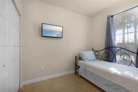 Adosado en venta en Miami, Florida, 4 dormitorios, 179.3 m2 № 1994660 - foto 29