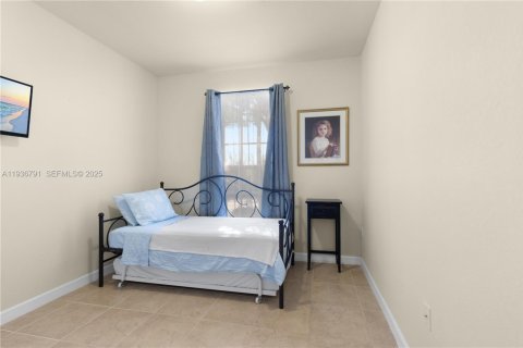 Adosado en venta en Miami, Florida, 4 dormitorios, 179.3 m2 № 1994660 - foto 28