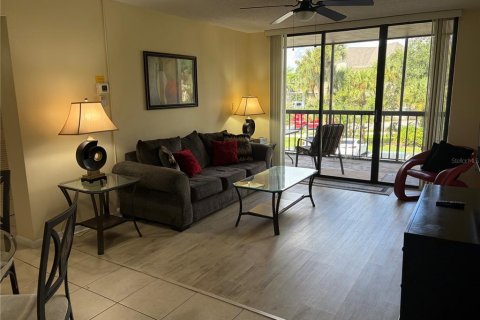 Copropriété à vendre à Port Charlotte, Floride: 2 chambres, 72.74 m2 № 2387698 - photo 2
