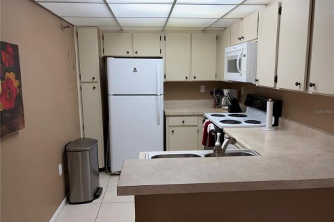Copropriété à vendre à Port Charlotte, Floride: 2 chambres, 72.74 m2 № 2387698 - photo 4