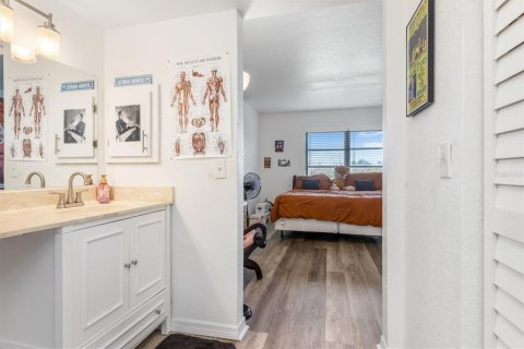 Copropriété à vendre à Punta Gorda, Floride: 2 chambres, 107.12 m2 № 1392983 - photo 20