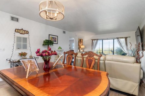 Copropriété à vendre à Punta Gorda, Floride: 2 chambres, 107.12 m2 № 1392983 - photo 9