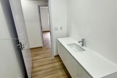 Casa en venta en Florida City, Florida, 8 dormitorios № 1998435 - foto 21