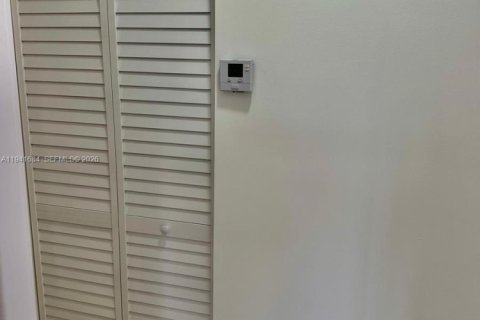 Casa en venta en Florida City, Florida, 8 dormitorios № 1998435 - foto 26