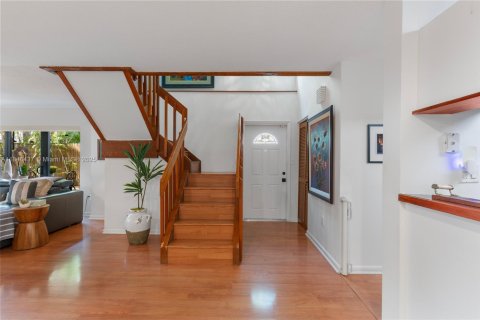 Touwnhouse à vendre à Miami, Floride: 2 chambres, 167.22 m2 № 1845470 - photo 7