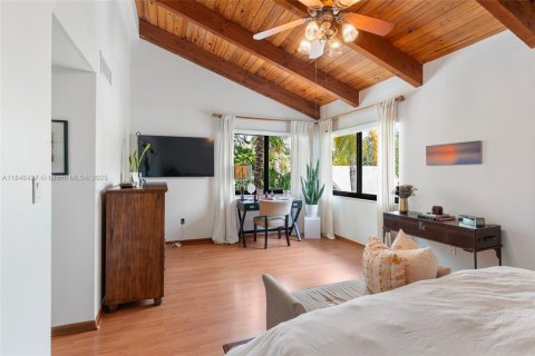 Touwnhouse à vendre à Miami, Floride: 2 chambres, 167.22 m2 № 1845470 - photo 24