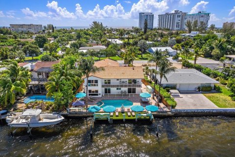 Commercial property in Pompano Beach, Florida № 1963353 - photo 2