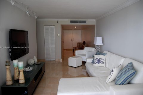 Copropriété à louer à Miami Beach, Floride: 1 chambre, 139.63 m2 № 1977196 - photo 8