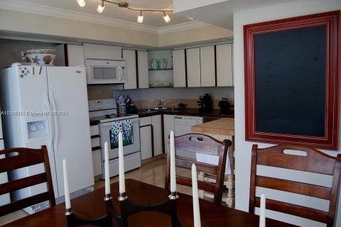 Copropriété à louer à Miami Beach, Floride: 1 chambre, 139.63 m2 № 1977196 - photo 7