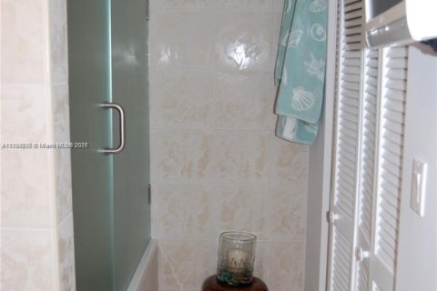 Copropriété à louer à Miami Beach, Floride: 1 chambre, 139.63 m2 № 1977196 - photo 17