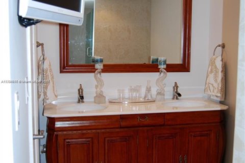 Copropriété à louer à Miami Beach, Floride: 1 chambre, 139.63 m2 № 1977196 - photo 13