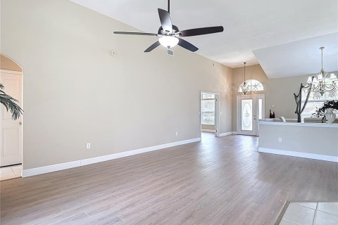 House in Wesley Chapel, Florida 4 bedrooms, 186.27 sq.m. № 1887116 - photo 15