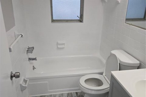 Villa ou maison à vendre à New Port Richey, Floride: 3 chambres, 136.38 m2 № 2433216 - photo 21