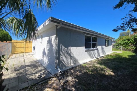 Villa ou maison à vendre à New Port Richey, Floride: 3 chambres, 136.38 m2 № 2433216 - photo 24