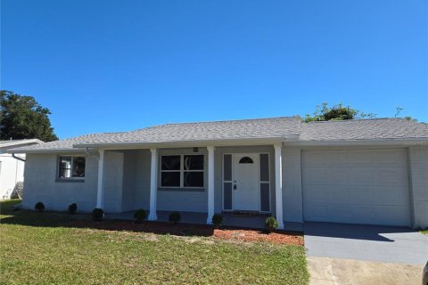 Villa ou maison à vendre à New Port Richey, Floride: 3 chambres, 136.38 m2 № 2433216 - photo 4