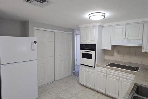 Villa ou maison à vendre à New Port Richey, Floride: 3 chambres, 136.38 m2 № 2433216 - photo 9