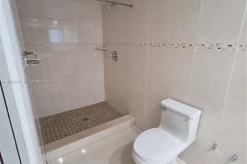 Condominio en venta en Hallandale Beach, Florida, 2 dormitorios, 101.45 m2 № 2048235 - foto 6