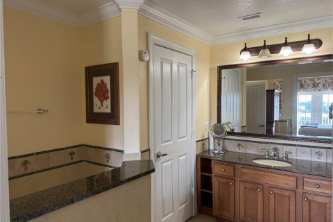 Condo in Four Corners, Florida, 3 bedrooms  № 1854504 - photo 6