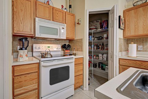 House in North Port, Florida 3 bedrooms, 193.98 sq.m. № 1793362 - photo 25