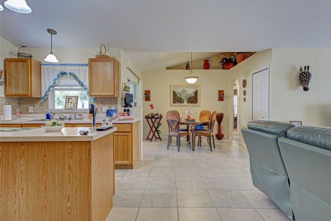 House in North Port, Florida 3 bedrooms, 193.98 sq.m. № 1793362 - photo 18