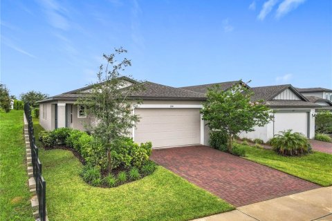 House in Minneola, Florida 4 bedrooms, 149.57 sq.m. № 1686948 - photo 1