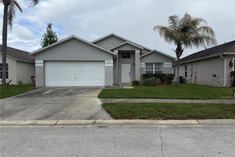House in Clermont, Florida 4 bedrooms, 155.7 sq.m. № 2203098