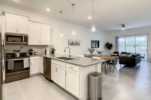 Condominio en alquiler en Davenport, Florida, 2 dormitorios, 128.95 m2 № 1915829 - foto 12